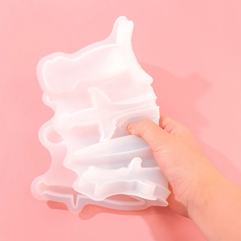 

DIY Crystal Epoxy Resin Mold Kit Small Sword Mold Pendant Ornaments Dagger Jewelry Silicone Mold For Keychain Resin Casting