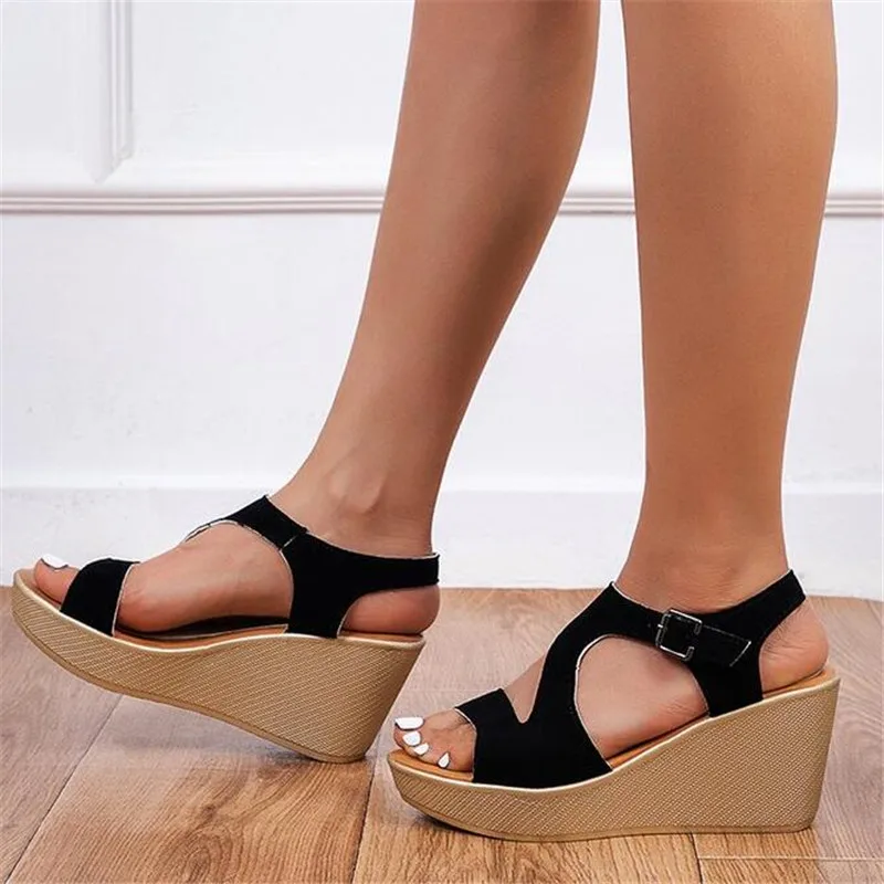 

Сандалии женские на платформе, босоножки на танкетке, Повседневная дышащая обувь, высокий каблук, летние тапочки, большие размеры