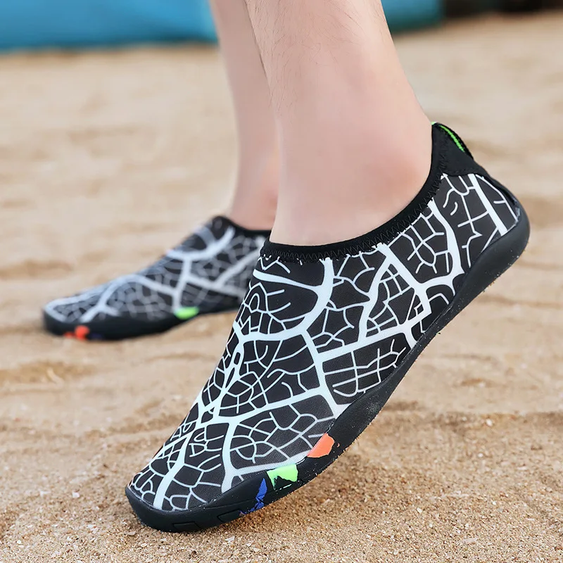 

Barefoot Shoes Woman Water Shoes Wading Aqua Shoes Non-slip Sneakers Men Swimming Diving Socks Beach water shoes