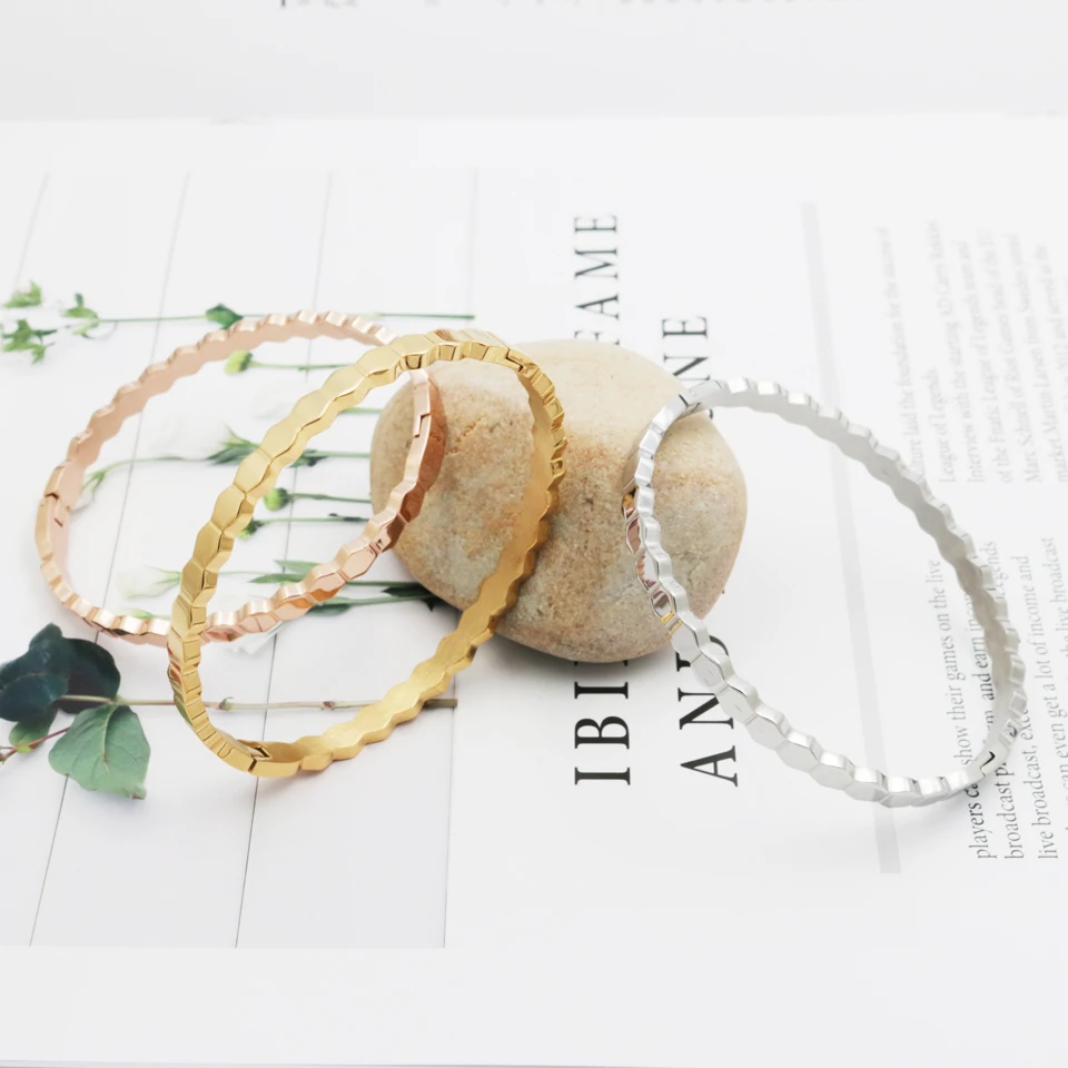 Браслет-манжета женский из нержавеющей стали 4 мм | Украшения и аксессуары