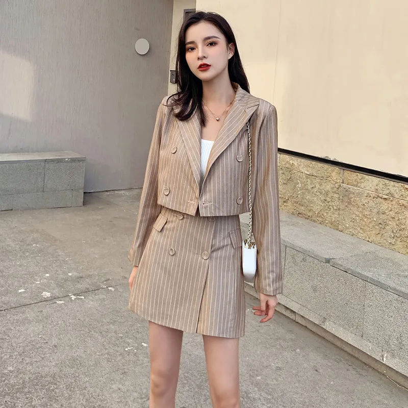 Женская одежда с отложным воротником и длинными рукавами в западном стиле топ