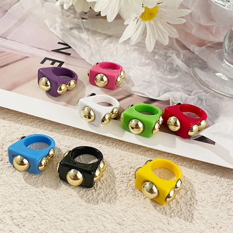 

UILZ 2021 Gold Color Bead Transparent Resin Acrylic Square Rings for Women Girls Travel Jewelry Gifts Free Shipping