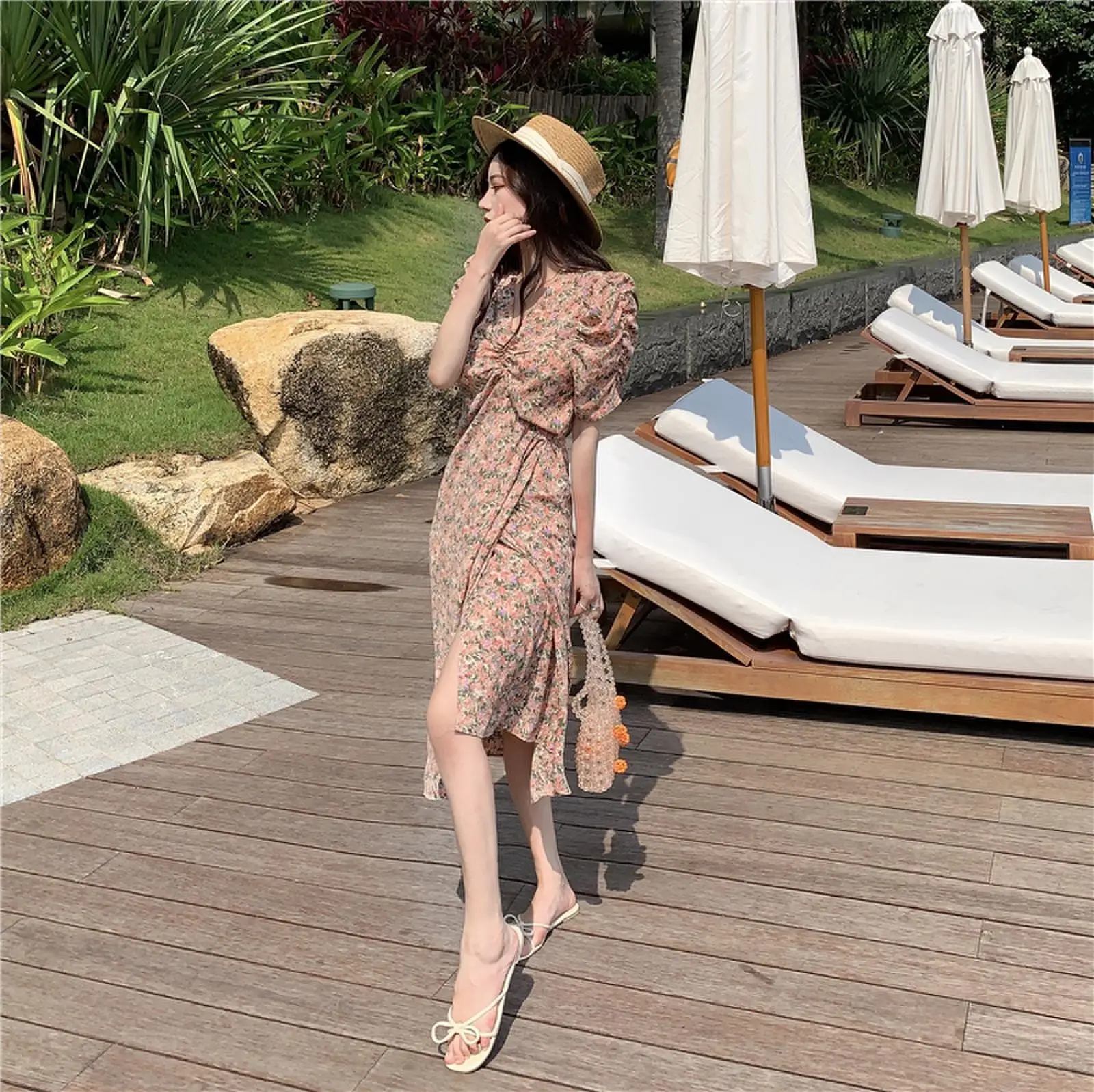 

Firm offers han edition temperament show thin film v-neck floral chiffon dress