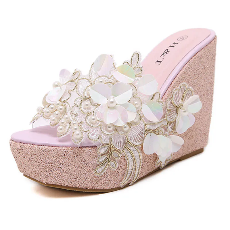 

Women's sandals Korean sweet Beaded Flower transparent slope heel sandals women