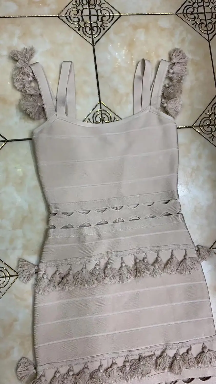 

Simly Tara 2020 New Fashion Female Sexy Spaghetti Strap Cut Out Tassel Pink Rayon Long Dress Women Bodycon Party Summer Dress