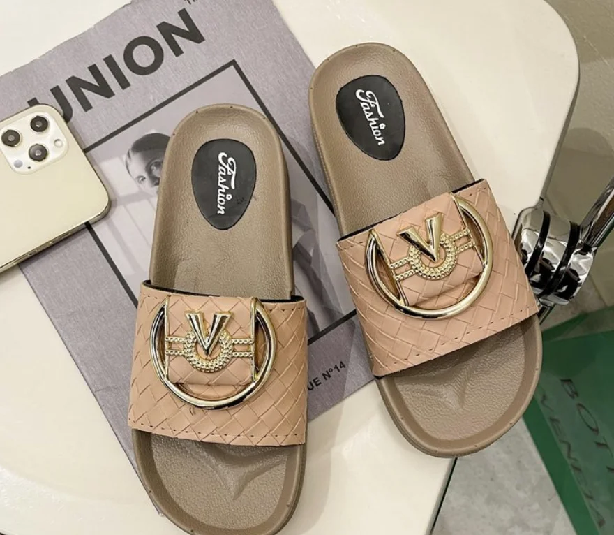 

Summer Casual Fashion Sandals and Slippers Women Net Red Sponge Cake Thick-soled Beach Shoes Women Shoes