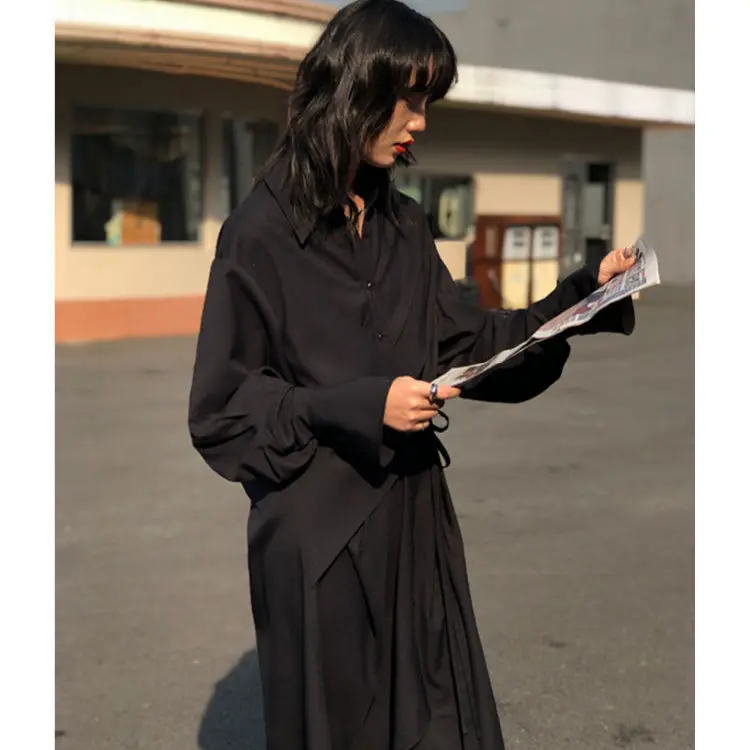 

2021 Spring and Autumn New Black and White Two-color French Retro Shirt Dress Design Sense Deconstruction Lace Shirt Dress