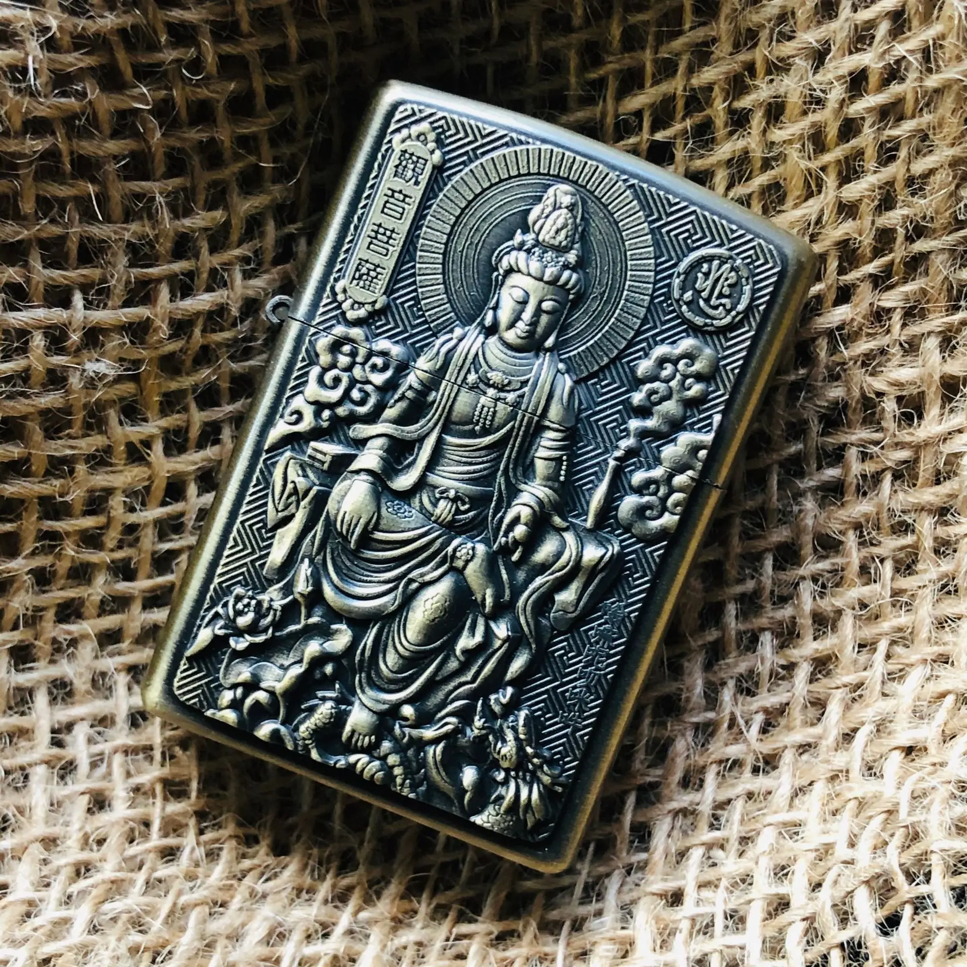 Креативная бронзовая керосиновая Зажигалка рельефная Прямая
