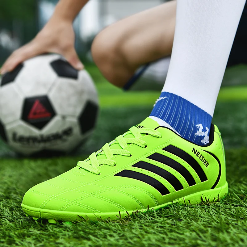 New Arrival Green Cheap Soccer Shoes Men Women Breathable TF Sports Shoes Football Men Outdoor Lightweight Soccer Shoes Society