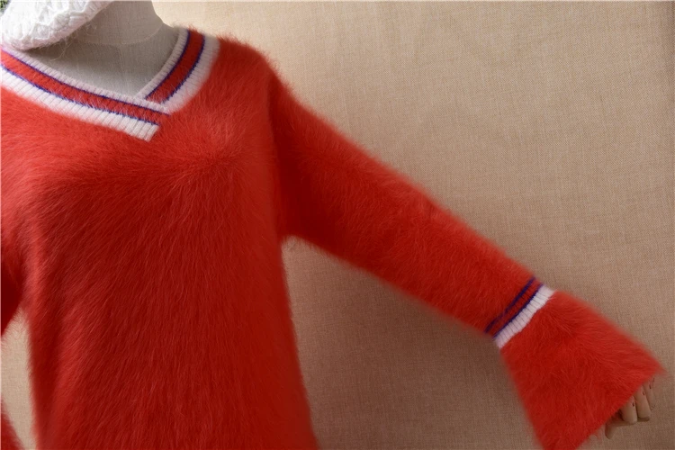 Женский пуловер из меха ангорки с длинными рукавами-фонариками и V-образным