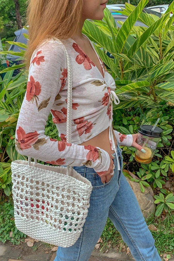 

Kpop Unicorn Tumblr Polyester Broadcloth Full Print Korean 2020 New Stretch Flower Drawstring V-neck Top Crop Lumbar