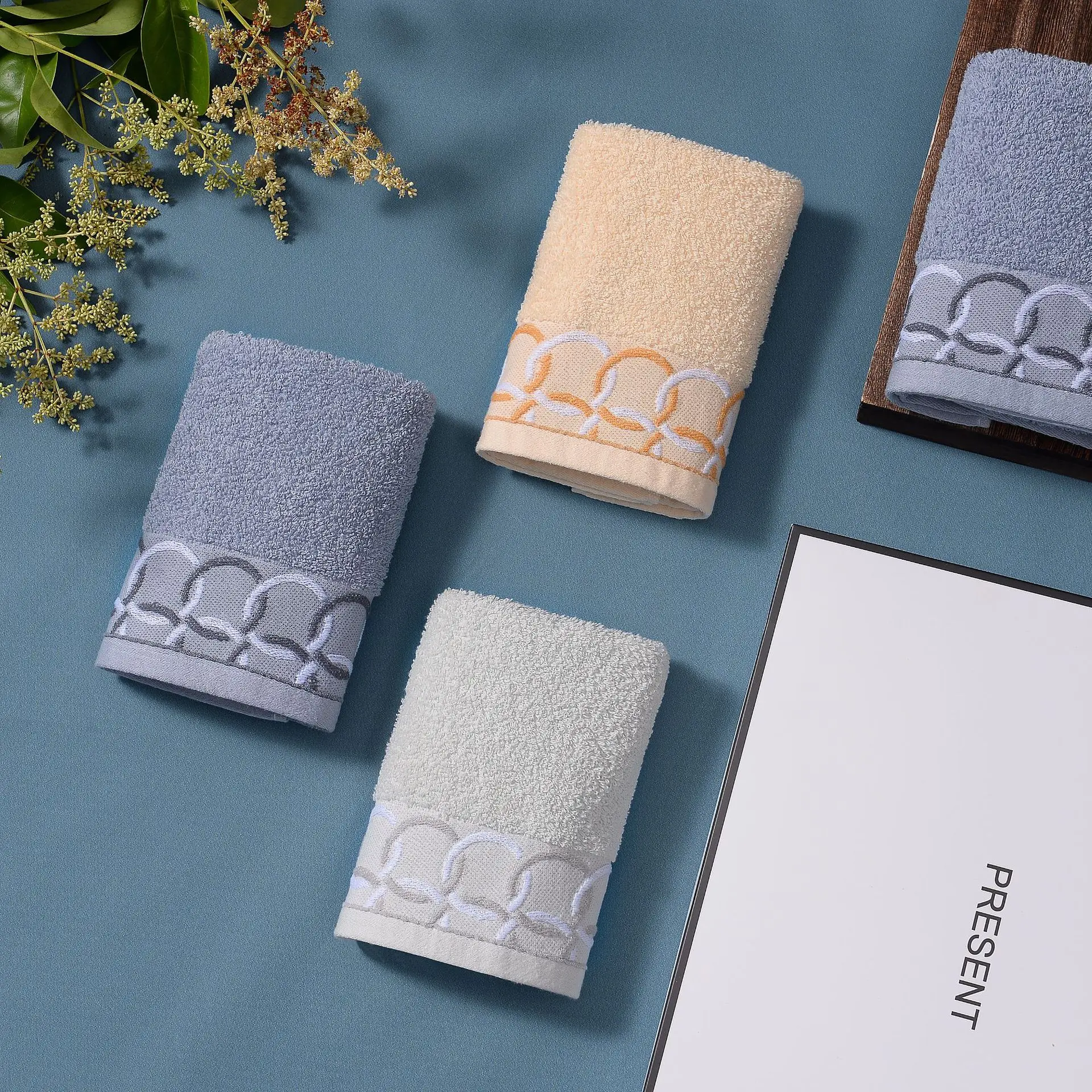 

3Pcs/set 100% Cotton 1pcs Bath Towel and 2pcs Face Towels Set Soft Quick Dry Towel Set with Box Gift
