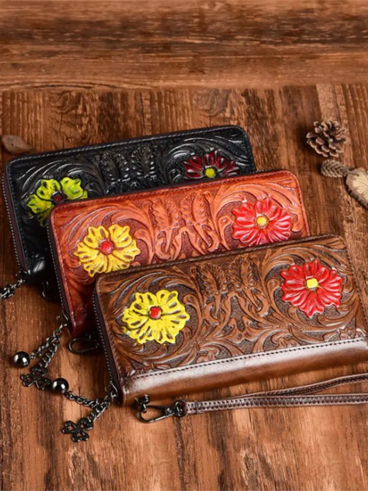 

2020 New Embossed Women Wallets Real Leather Vintage Purse Long Card Holders Cell Phone Wallet Wristlet Handbags Original Clutch