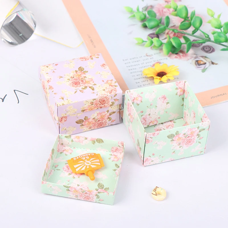 

1 шт., миниатюрный кукольный домик, цветок, искусственный 3D мини-Экспресс-коробка, кубическая Подарочная коробка, мебельные наборы, игрушки д...