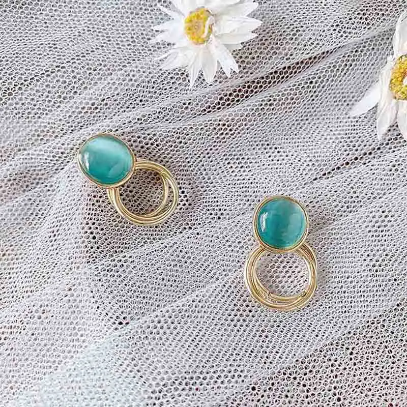 Женские акриловые серьги-гвоздики маленькие металлические серьги карамельных