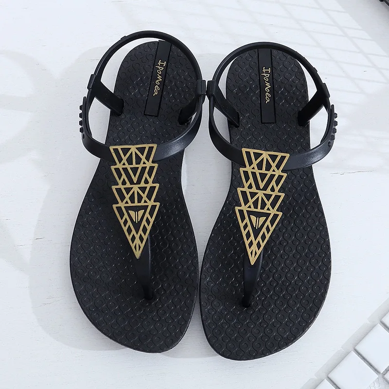

Net red sandals female Xia Ping with 2019 new Bohemian national wind flat bottom wild resort beach shoes