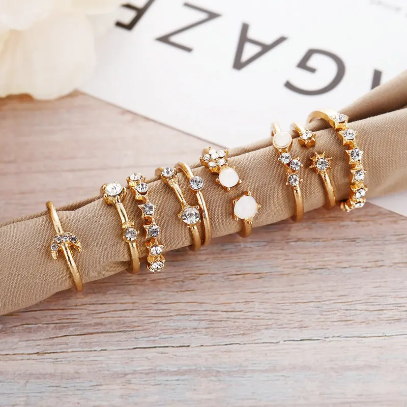 

Vintage Gold Color Crystal Star Moon Rings Set For Women Boho Knuckle Finger Ring Female Fashion Jewelry Accessories 2021 New