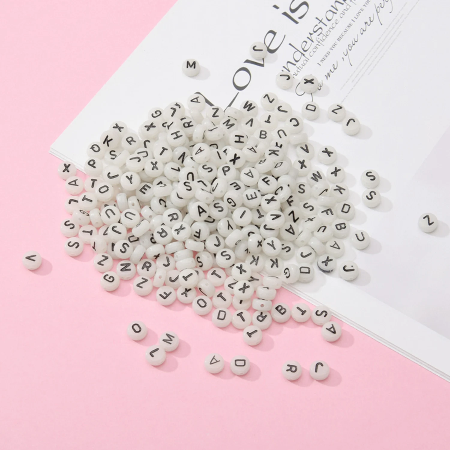 200 шт. светится в темноте бусы с алфавитом светящийся акриловый Письмо Рыбалка