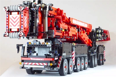 Высокотехнологичный строительный мобильный кран MOC Libhaierins Мамонт-модернизация