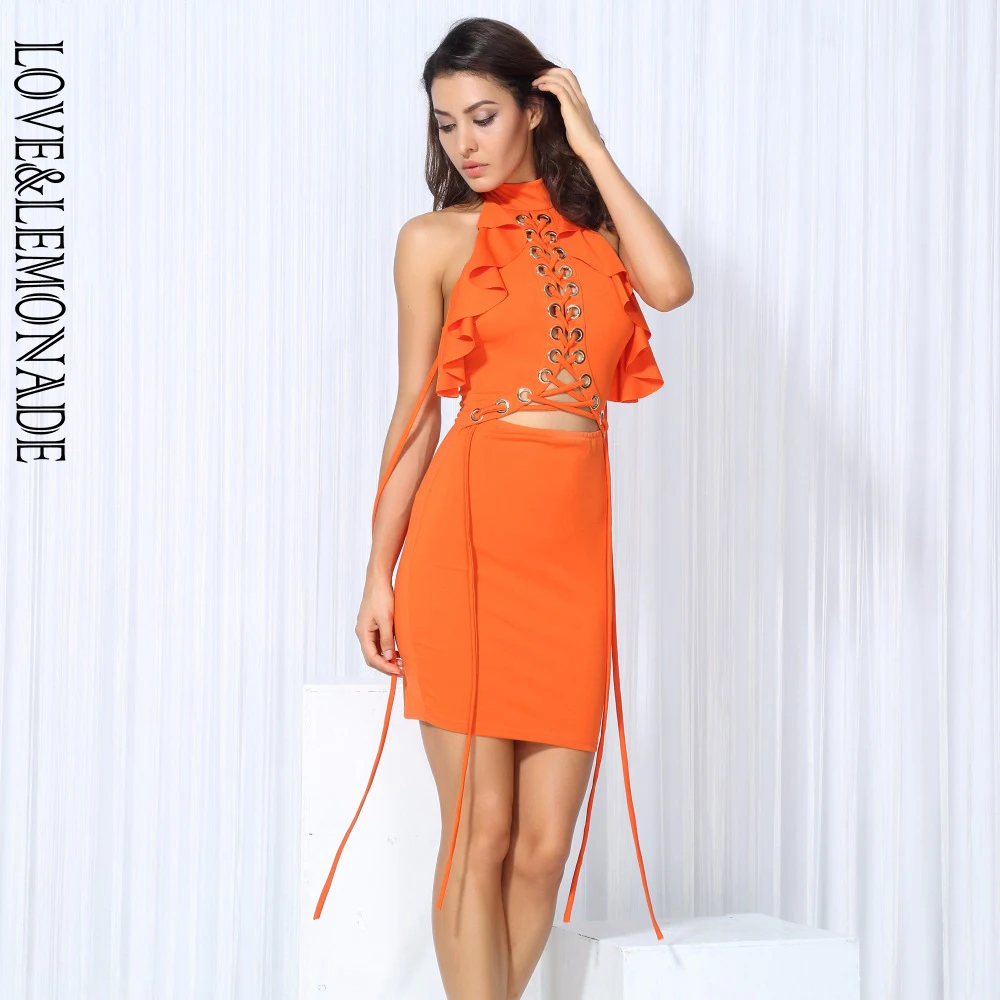 Женское оранжевое платье LOVE &amp LEMONADE на бретельках с оборками и вырезами модель