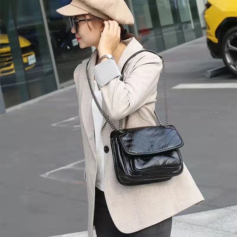 

Moment 2021 New chain bag leather Niki oil wax leather women's messenger bag simple style Single Shoulder Messenger Bag