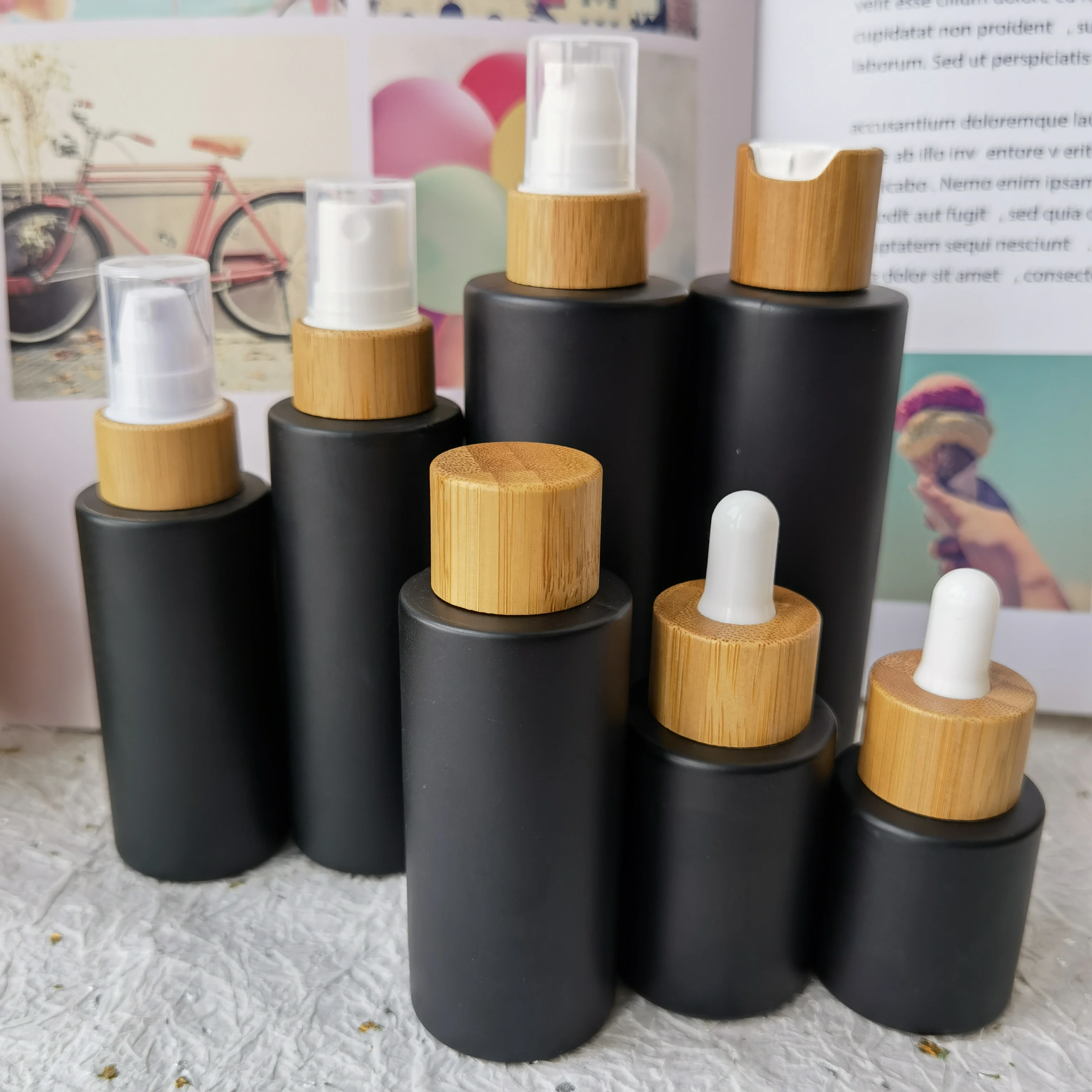 New Arrival 20ml 30ml 40ml 50ml 60ml 80m Black Glass Bottle, Empty Essential Oil Bottle Small Makeup Vials Packaging Bamboo Lid