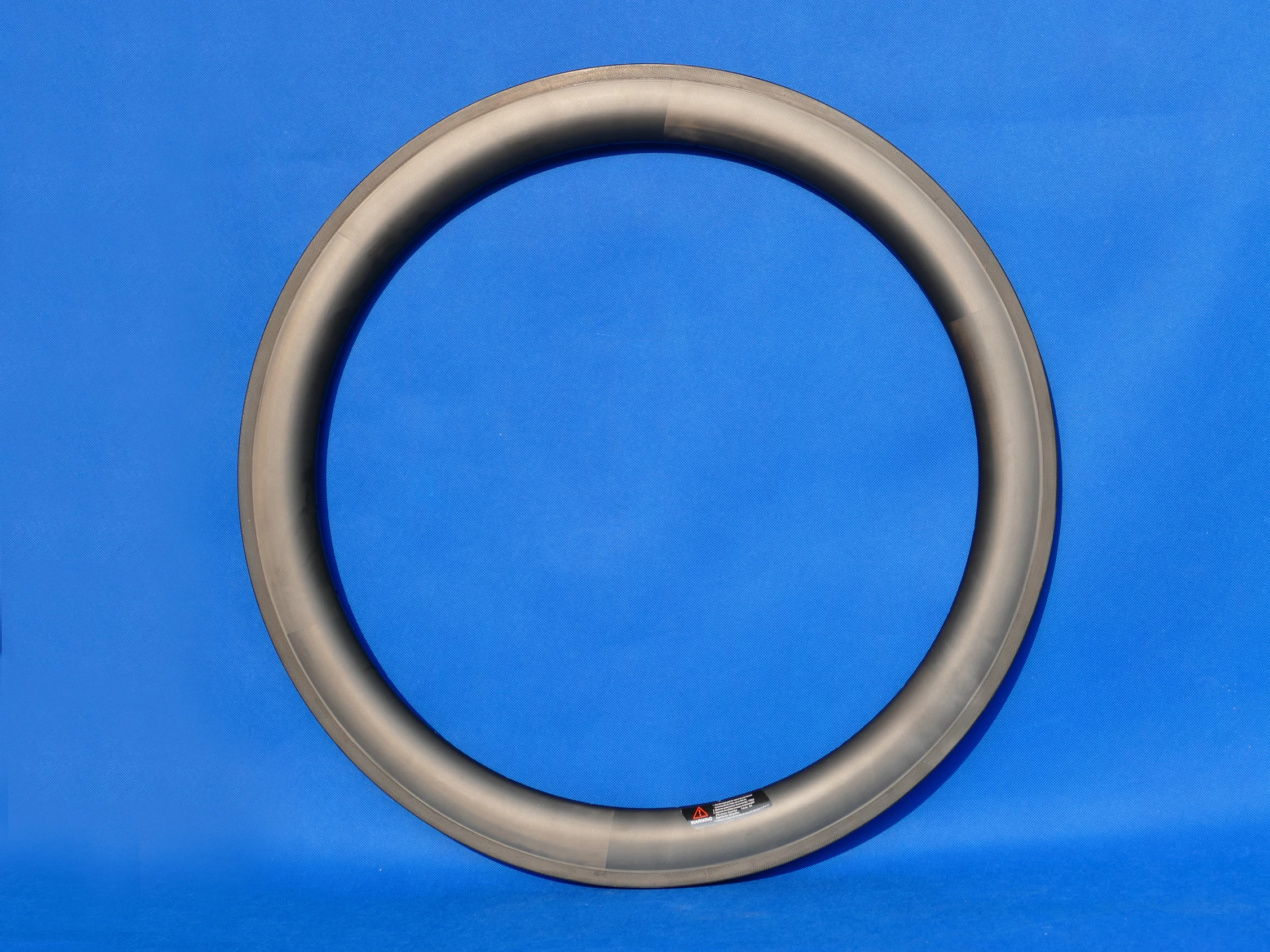 В комплект входит 1 пара ободов полностью карбоновые колеса для дорожного