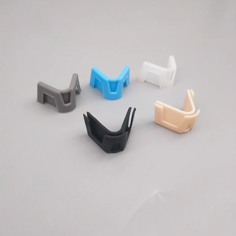 

4 PCS Nose Clips with Non-Stick Silicone Random Color Durable Reusable Long Lasting Soft Suit for Daliy Life BDF99