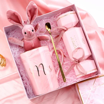 Pink set B Подарок подружки невесты для подруги бойфренда подарки на день рождения розовый синий керамическая чашка носовой платок Брошь год Свадьба возврат подарки - Цвет: Pink set B