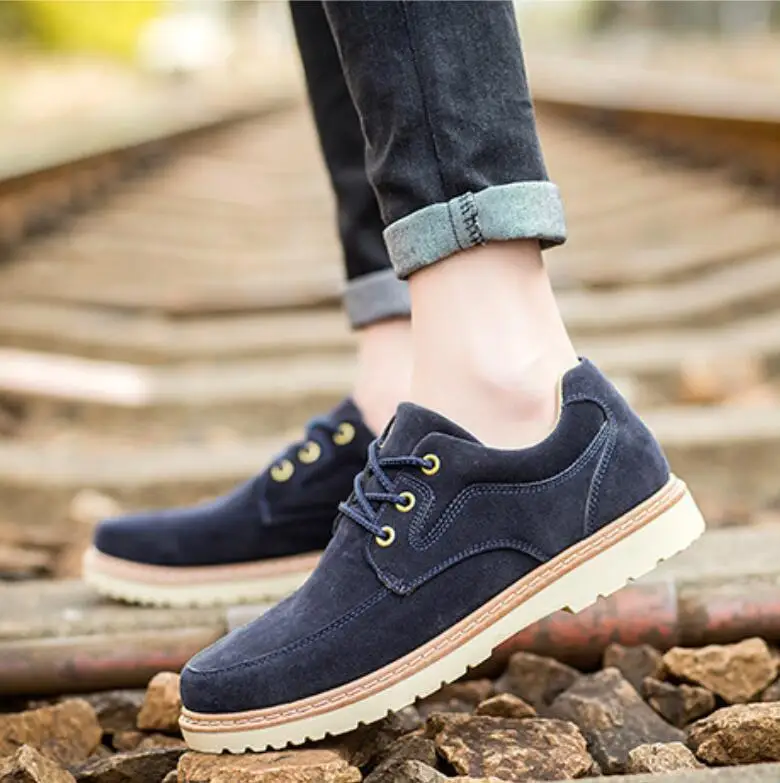 

Fashion casual shoes men's outdoor sports shoes men hiking shoes high-quality tooling shoes boots military shoes snow boots men