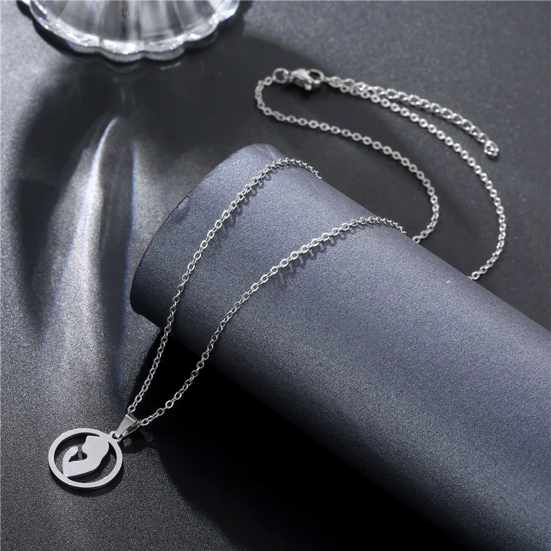 

2021 Exquisite Christian Virgin Mary Pendant Necklace for Women Men Stainless Steel Pray for Catholic Jewelry Wholesale