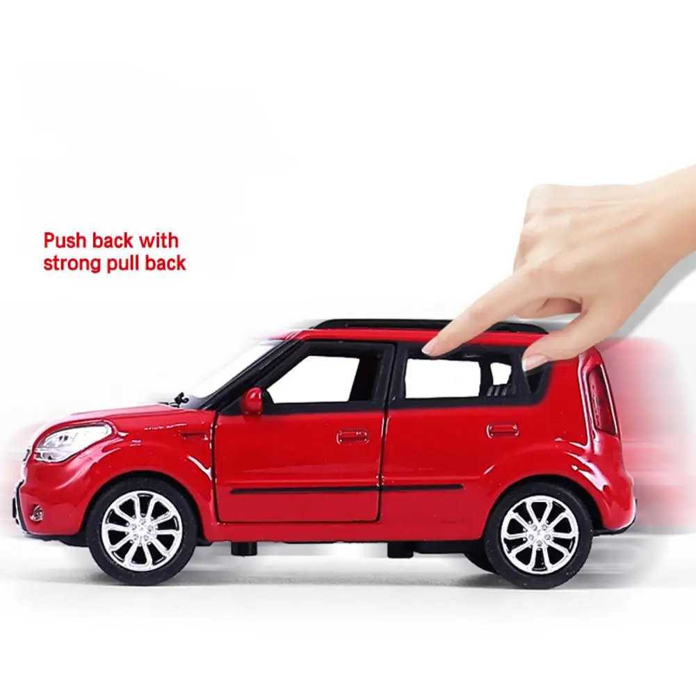 1:36 сплава отступить модели автомобиля Для Киа соул внедорожник со звуком