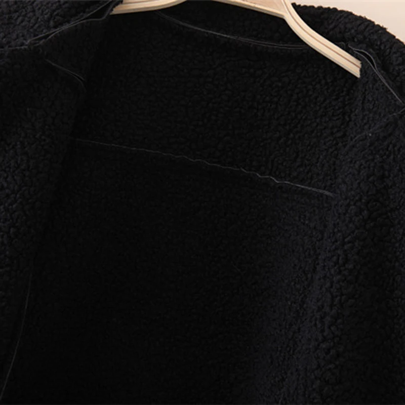 Женская короткая куртка из ПУ кожи свободная утепленная большого размера 4XL G731