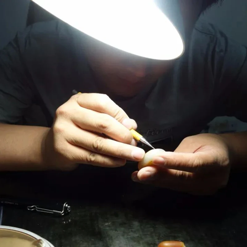 Китайский нефритовый амулет