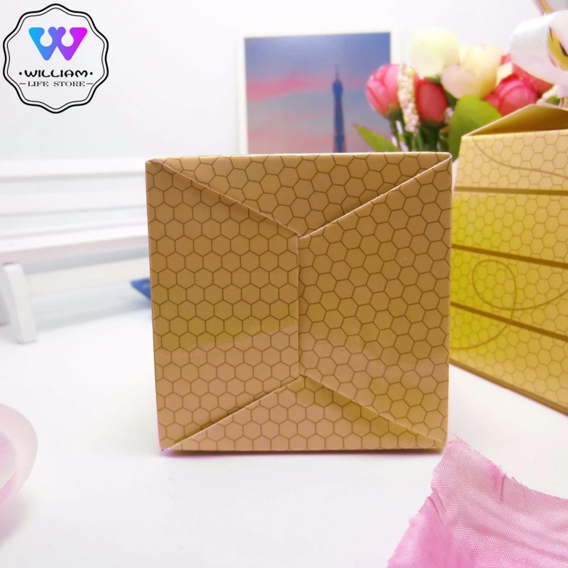12 шт./лот Милая бумажная коробка для конфет с мультяшными пчелами и медом будущей