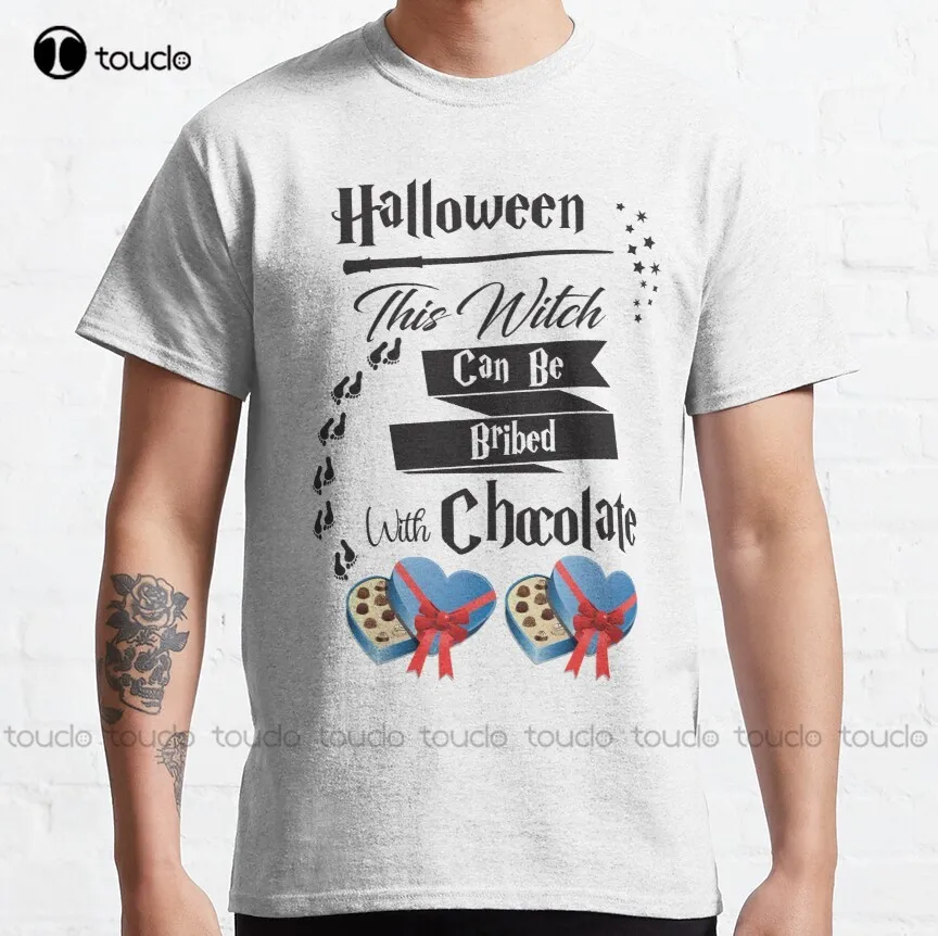 

Классическая футболка в стиле Хэллоуин с надписью «эту ведьму можно пополнить шоколадом», большие и высокие футболки, модные смешные новые ...