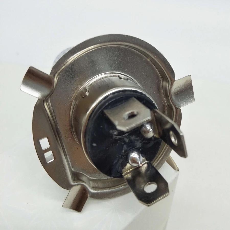 

A555 Motorcycle Headlight Bulb D6 2 Pins 3 Tripod 12V LED Bulb HI-LO Lamp Moto Lamp Headlamp Super Bright