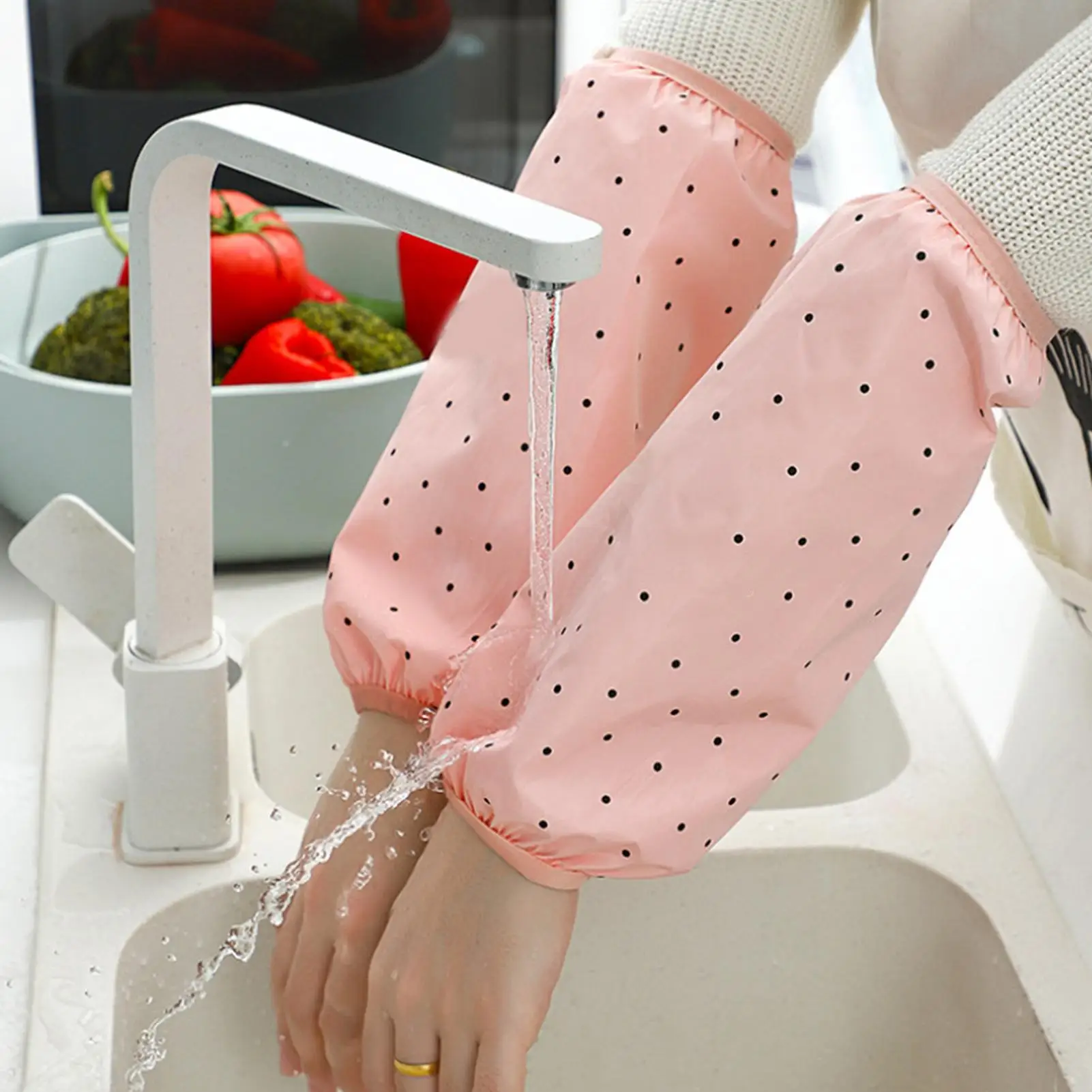 

2Pcs Cartoon Pattern Antifouling Waterproof Oversleeve Housework Cleaning Sleeve Cover for Kitchen Cleaning Students Adults