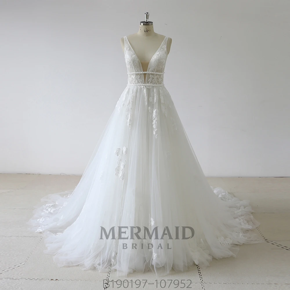 Кружевное свадебное платье с открытой спиной и бисером 2019|Свадебные платья| |