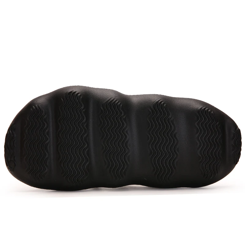 

2020 Men Summer Water Shoes Fashion Indoor Men Slippers Luxury Brand House Men Shoes Comfortable Soft Massage Beach Slippers Man