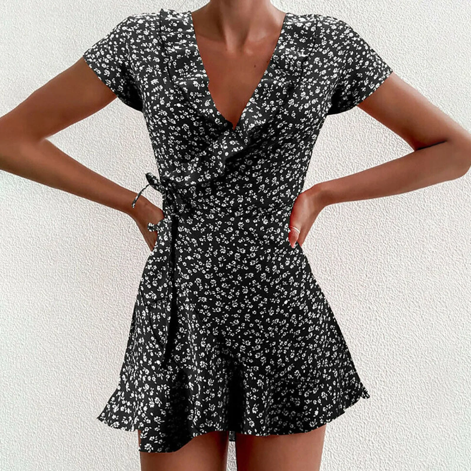 

Women's Floral Mini Dress Beach Ruffle Summer Deep V-Neck Slim Sundress Ladies Short Sleeve Holiday Boho Sexy Dresses Robe Femme