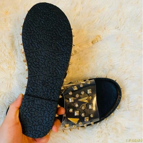 

snake pattern graffiti rivet rhinestone outdoor beach flat durable slippers women 2020 new spring/summer sandals PVC rivets ms
