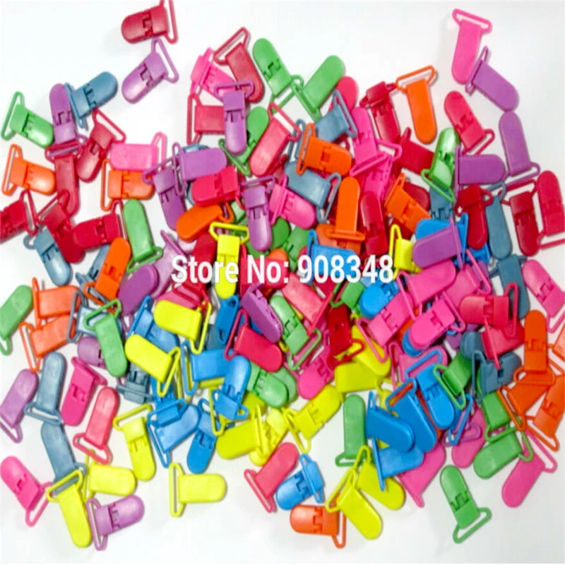 

NEW 1" 25mm Plastic Baby Pacifier KAM clips Soother Holder Clip Mom Infant Dummy Clips Nipples clip KC01