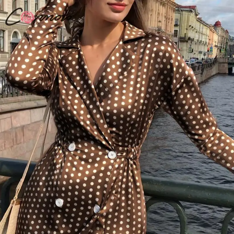 Женское длинное атласное платье Conmoto вечернее в горошек на пуговицах винтажное с