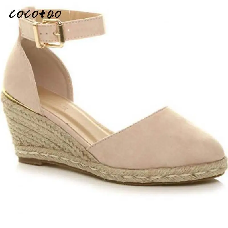 Женские босоножки в ретро стиле плетеные сандалии из соломы на танкетке матовой