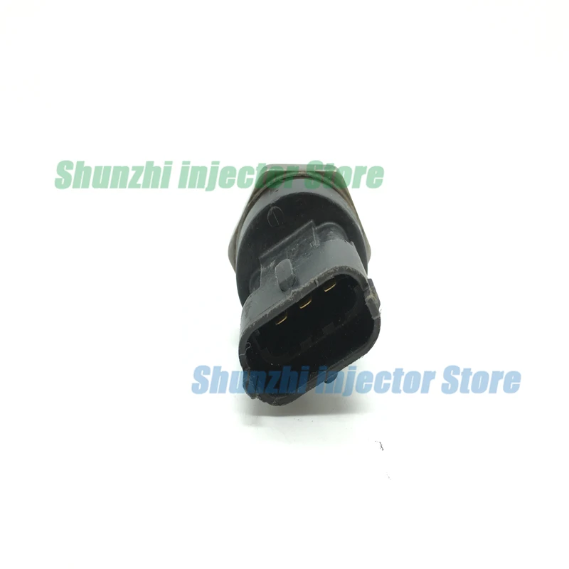 Датчик давления топливной рейки для Mazda L807-18-211 2S7G-9F972-AD 0261545058 0261545006 | Автомобили и