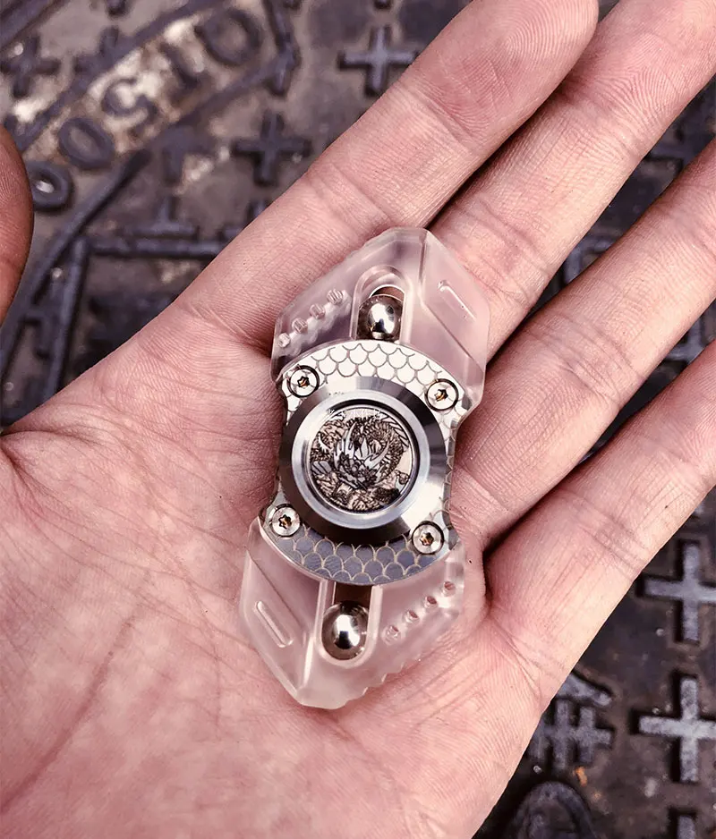 Двухлистный Фиджет Спиннер из нержавеющей стали с прозрачным драконом из циркония и матовой отделкой рук EDC игрушка для взрослых против стресса ADHD.