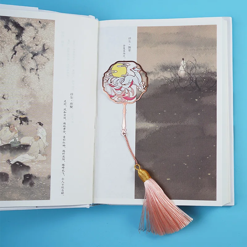 Изысканный мифический китайский с девятью хвостами лиса креативная