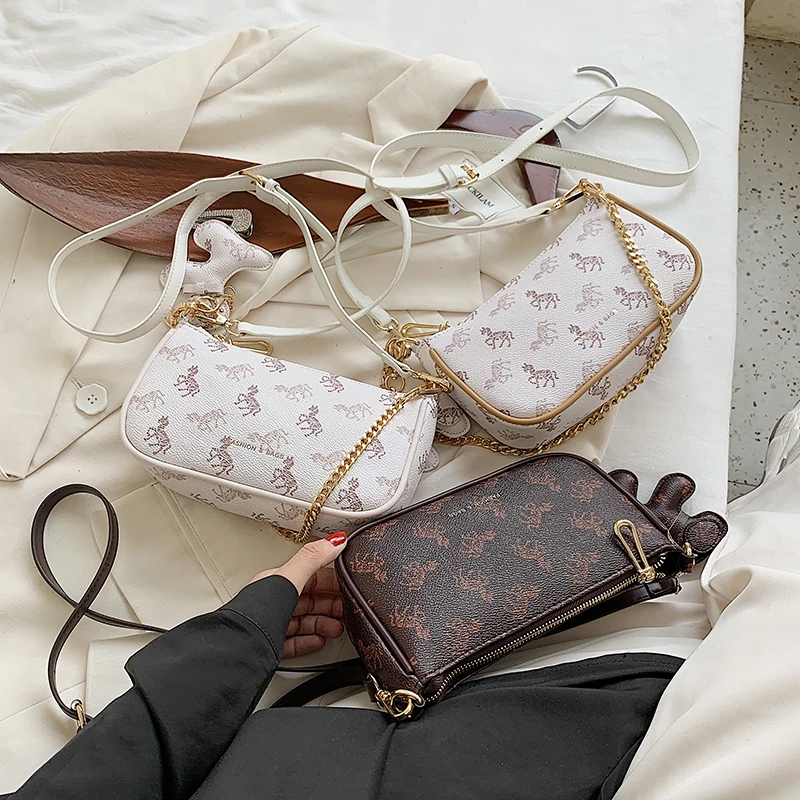 

Fashion Baguette Bag Women 2020 Horse Print Small Shoulder Bag Chain Crossbody Bag Female Handbags Designer Travel
