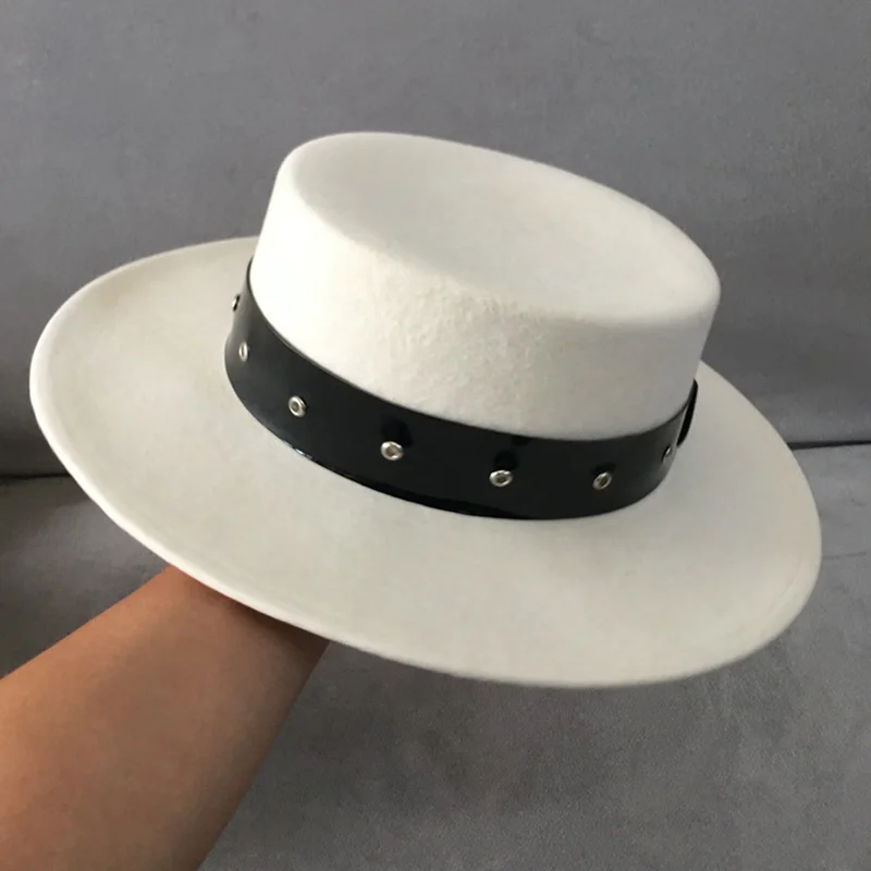 Элегантная Белая Шляпа Fedora жемчуг кожаный ремешок отделан шерсть зимние шляпы плоские женские верхние шляпы церковные Дерби шляпа